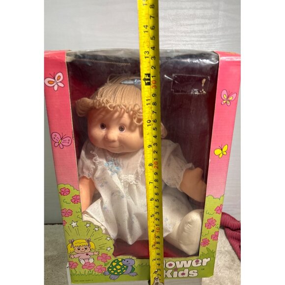 Flower Kids Doll By Blue Box Blond Hair White Blue Dress Freckles Brn Eyes 1983 - Picture 5 of 11